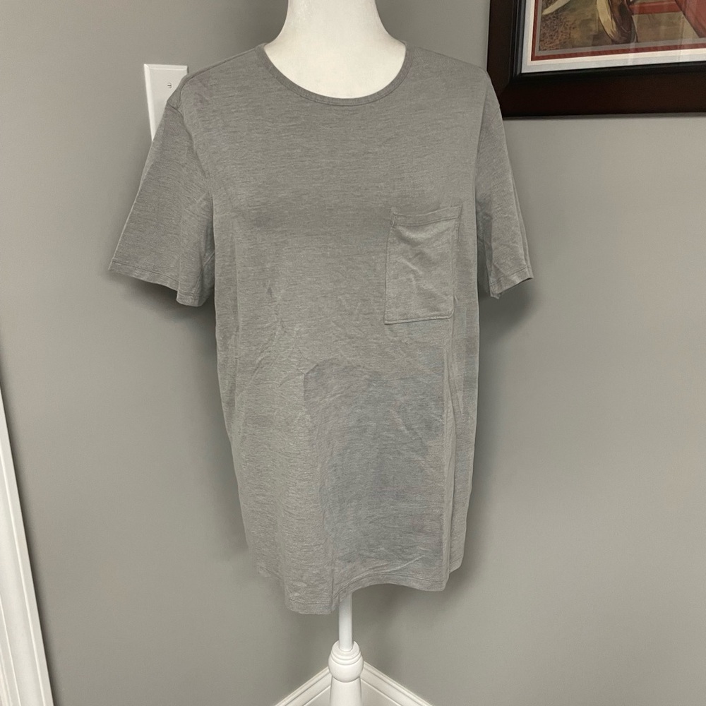 Lululemon athletica mens gray pocket tshirt short sleeve size Large